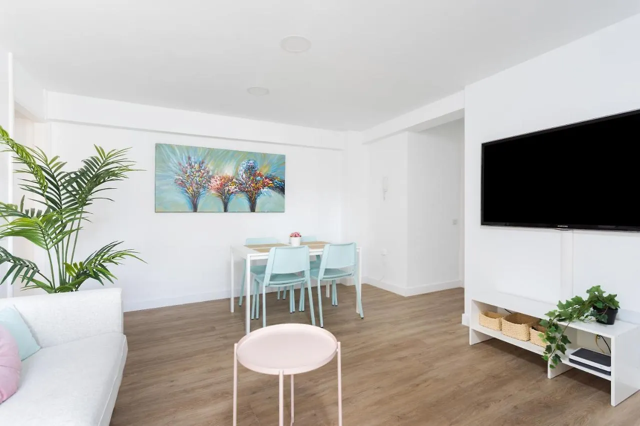 Home2Book Charming Center Apartment Santa Cruz location